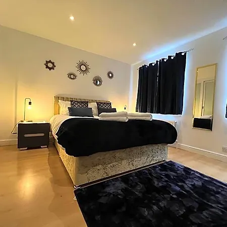 Princess Victoria Hideaway